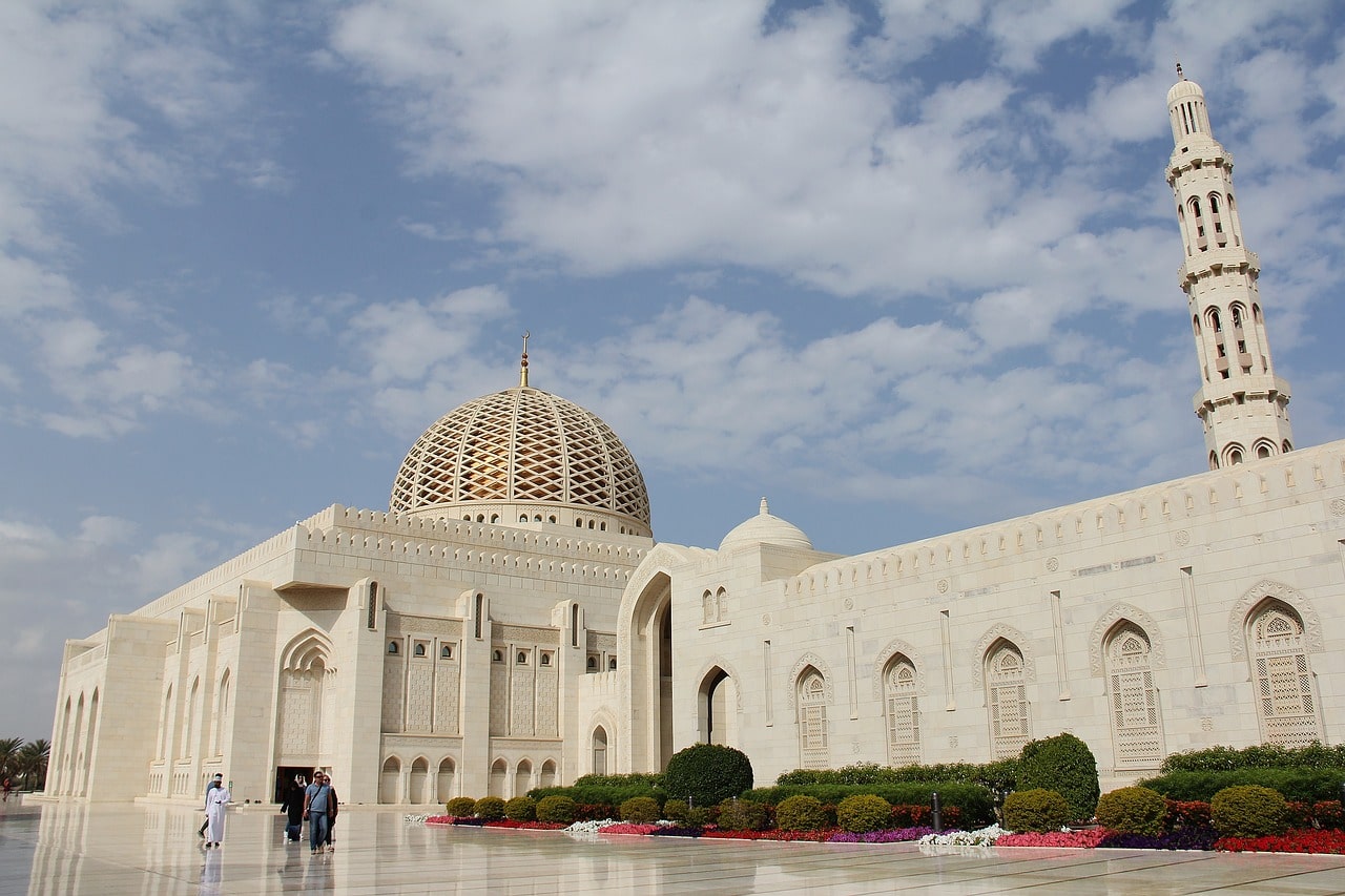 Post: Oman – kulturološko čudo Bliskog Istoka: putovanje kroz planine, pustinje i more